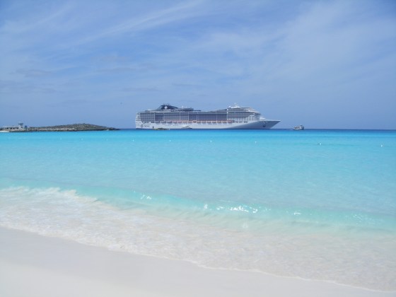 2014 MOR Cruise ship MSC Divina from Coco Cay